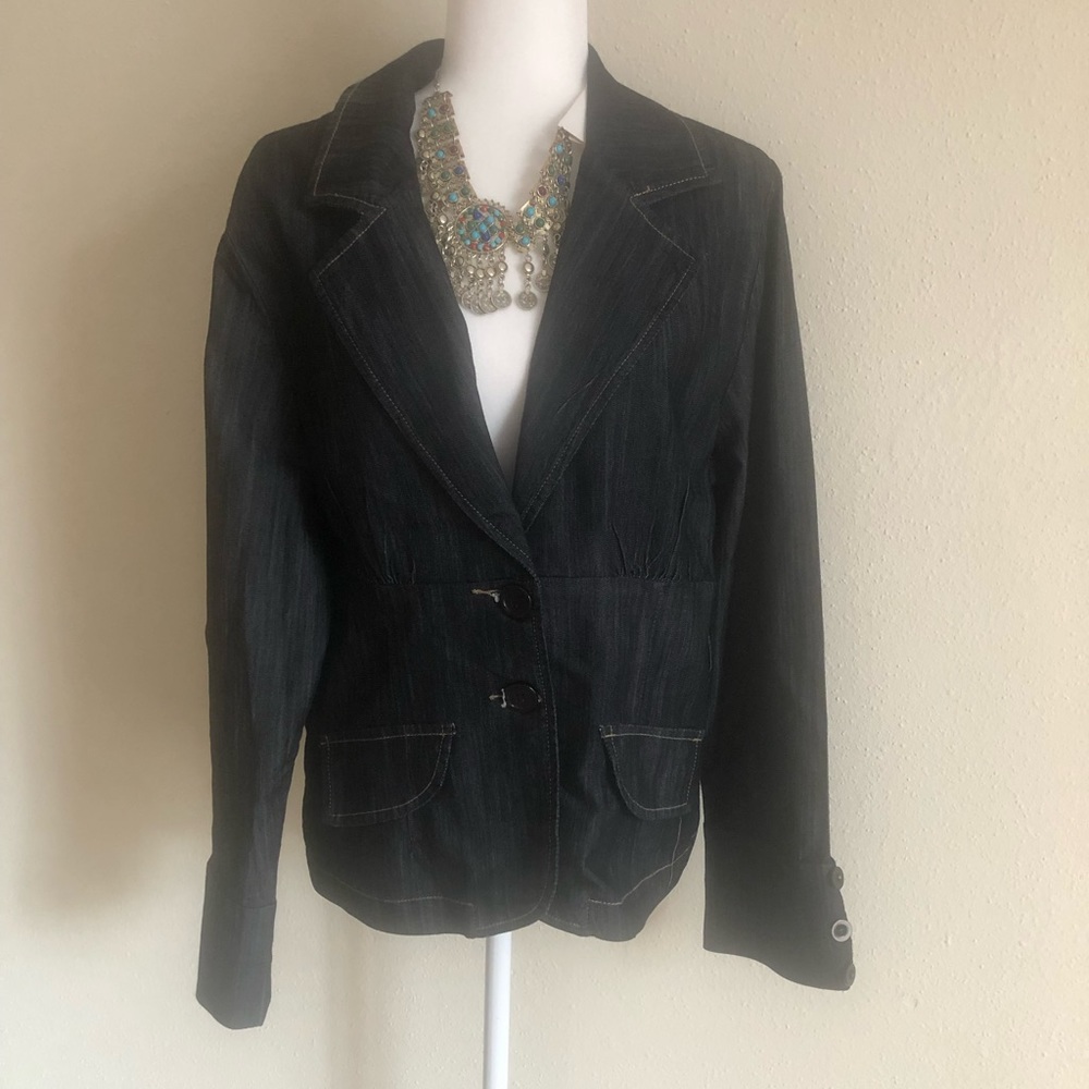 Roommates woman jacket. Size XL